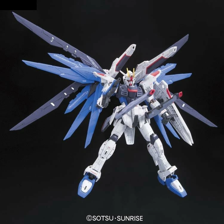 Bandai RG 1/144 #05 Freedom Gundam 6 Bandai RG 1/144 #05 Freedom Gundam - Image 4