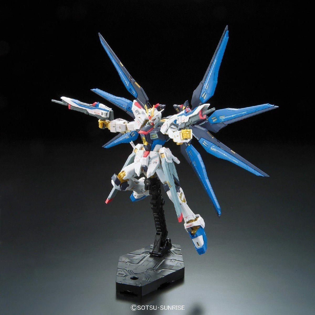 Bandai RG 1/144 #14 Strike Freedom Gundam 8 Bandai RG 1/144 #14 Strike Freedom Gundam - Image 6