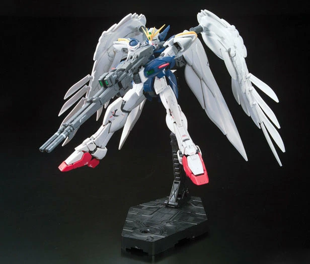Bandai RG 1/144 #17 Wing Gundam Zero (EW) 7 Bandai RG 1/144 #17 Wing Gundam Zero (EW) - Image 5