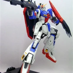 Bandai MG 1/100 MSZ-006 Zeta Gundam (Ver 2.0) -Bandai Shop Toytoyou Gundam model image MSZ 006 Zeta Gundam v2 0 1