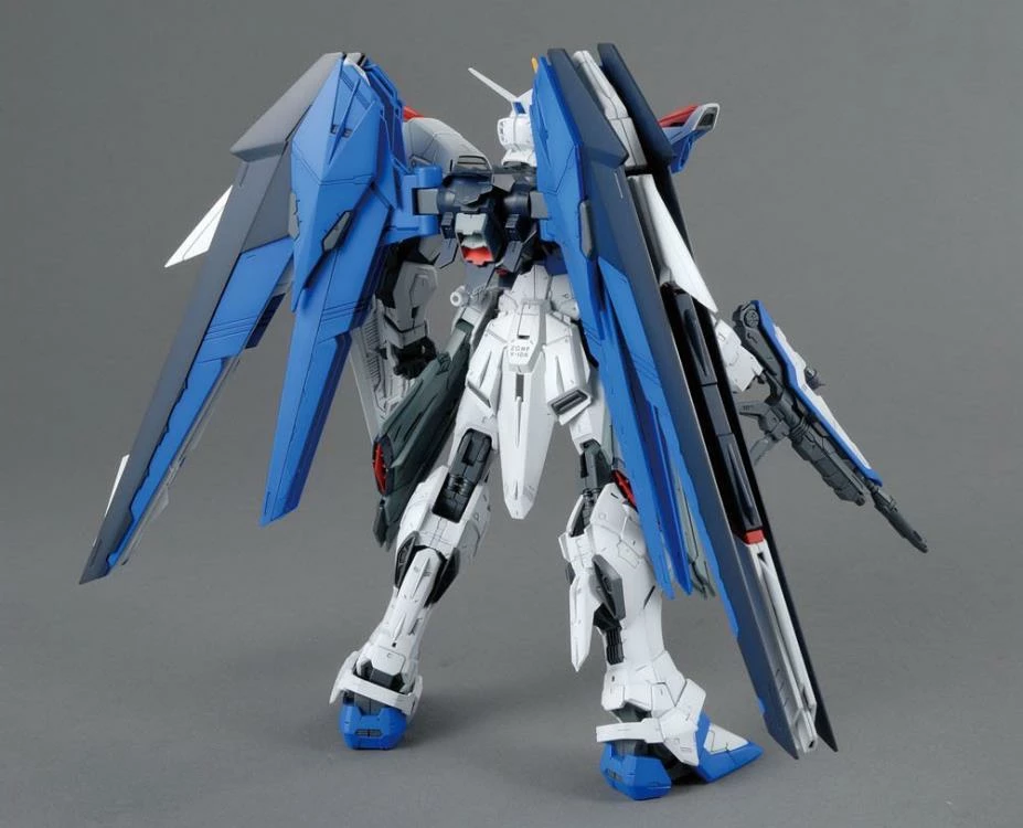 Bandai MG 1/100 Freedom Gundam (Ver 2.0) 7 Bandai MG 1/100 Freedom Gundam (Ver 2.0) - Image 5