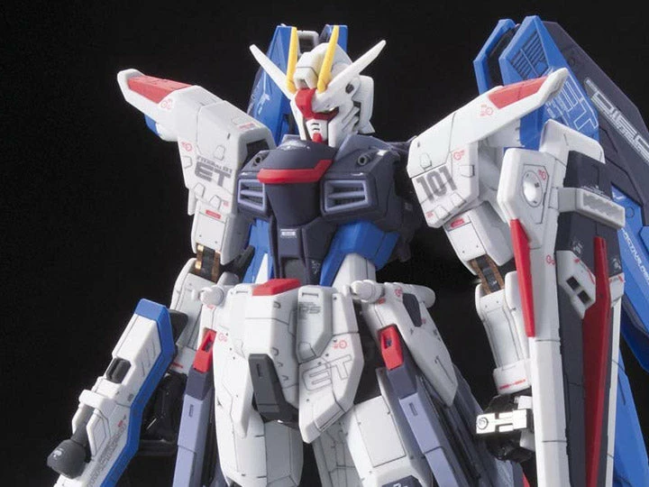 Bandai RG 1/144 #05 Freedom Gundam 3 Bandai RG 1/144 #05 Freedom Gundam