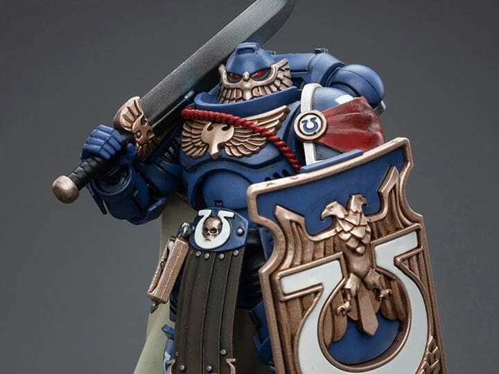 Warhammer 40K Ultramarines Victrix Guard 1/18 Scale Figure 3 Warhammer 40K Ultramarines Victrix Guard 1/18 Scale Figure