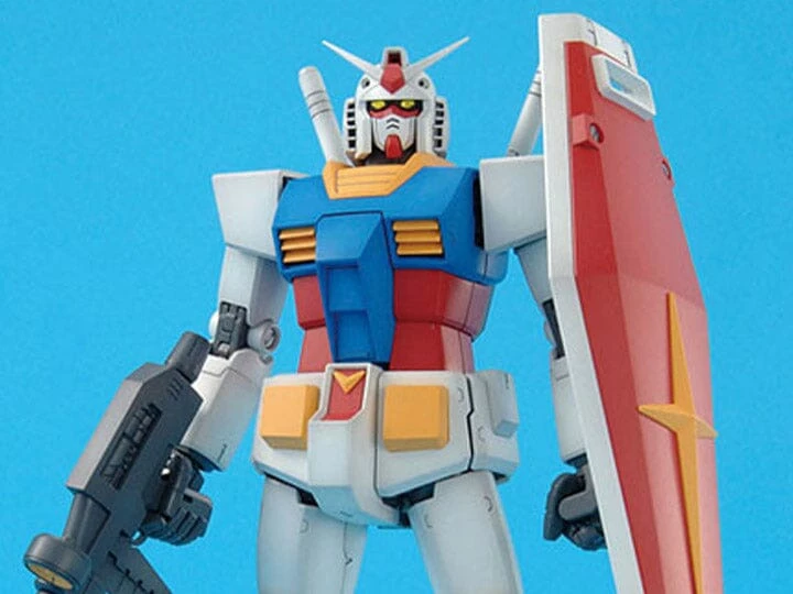 Bandai MG 1/100 Gundam RX-78-2 (Ver 2.0) 3 Bandai MG 1/100 Gundam RX-78-2 (Ver 2.0)