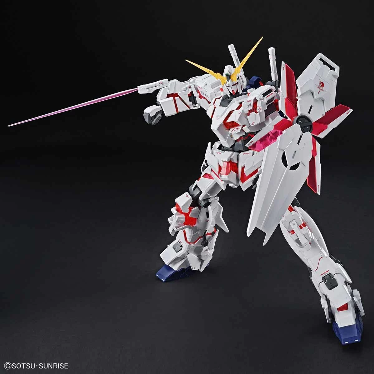 Bandai Mega Size 1/48 Unicorn Gundam (Destroy Mode) 8 Bandai Mega Size 1/48 Unicorn Gundam (Destroy Mode) - Image 6